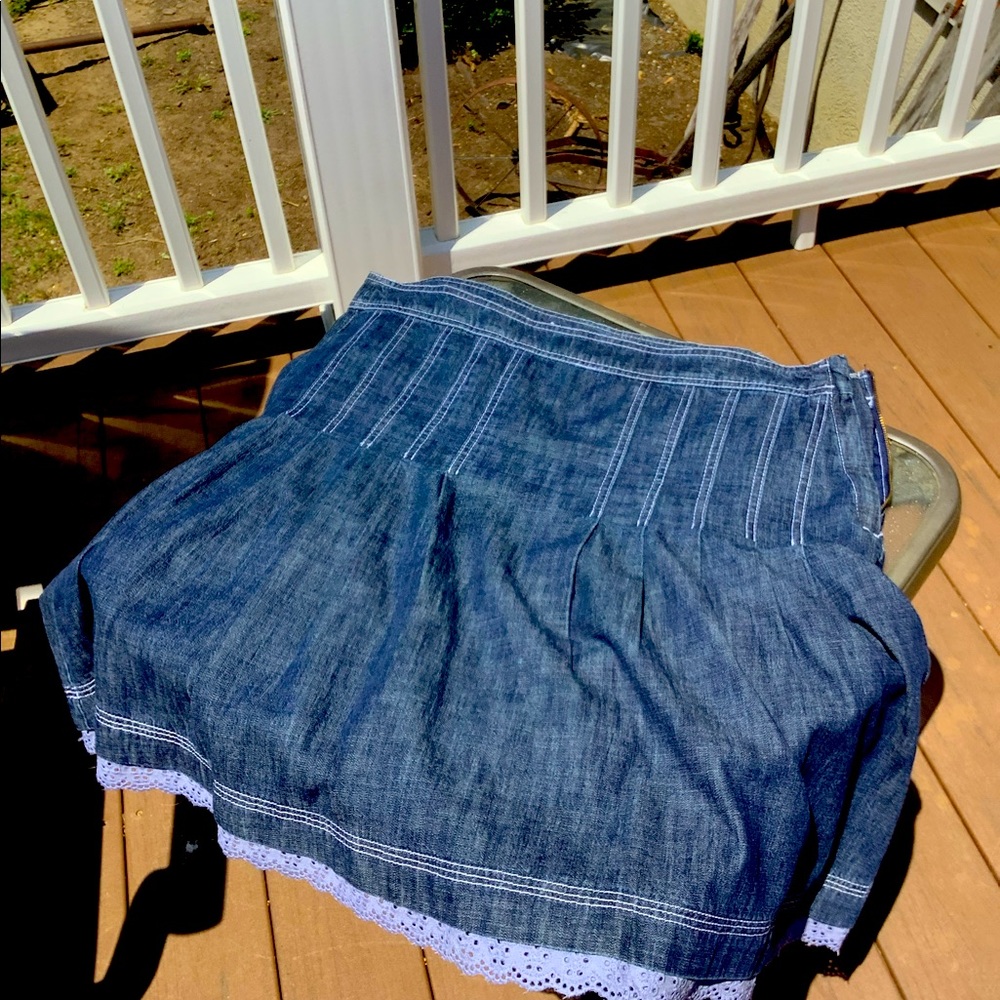 Adorable blue denim skirt